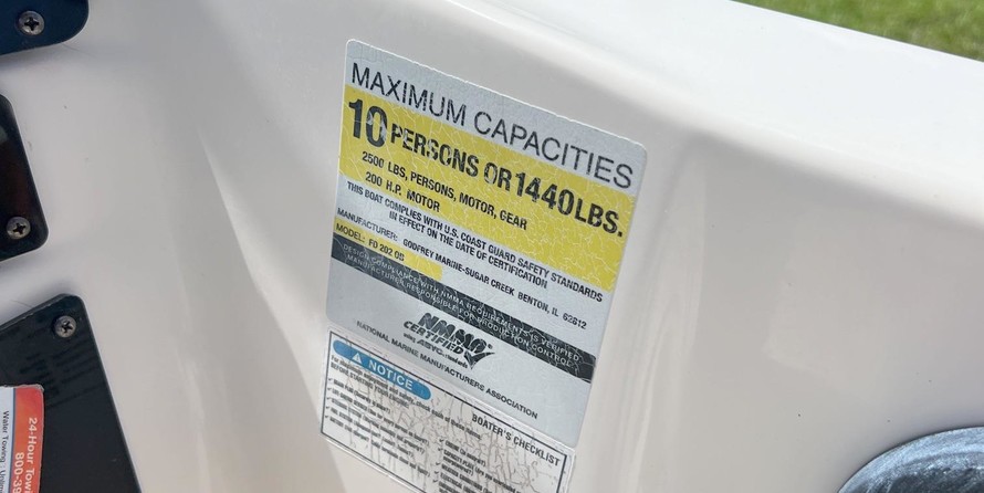 Hurricane fundeck 232