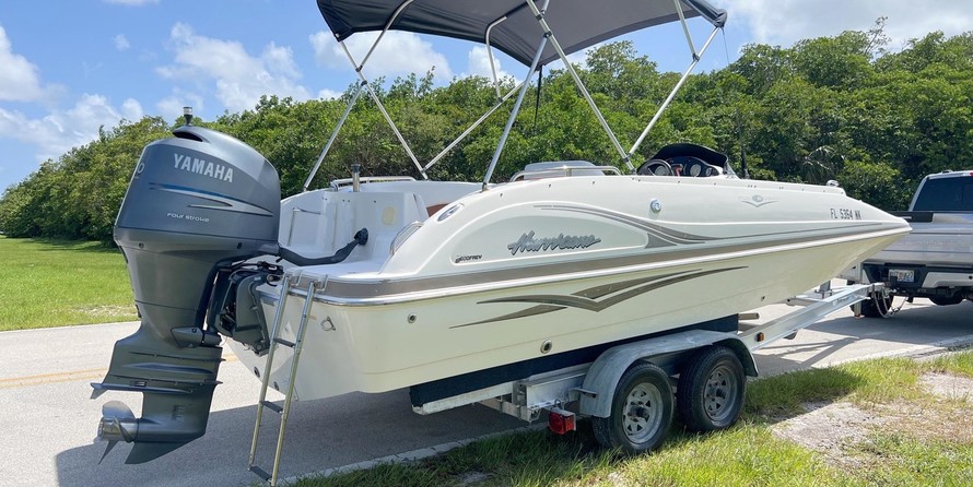 Hurricane fundeck 232