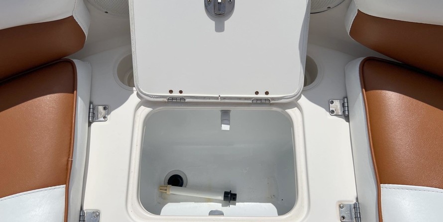 Hurricane fundeck 232