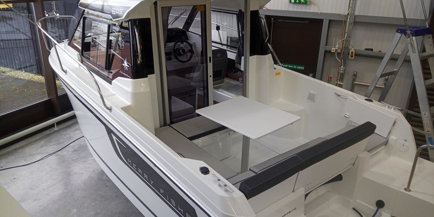 Jeanneau Merry Fisher 605