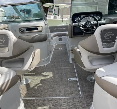 Crownline E255 XS