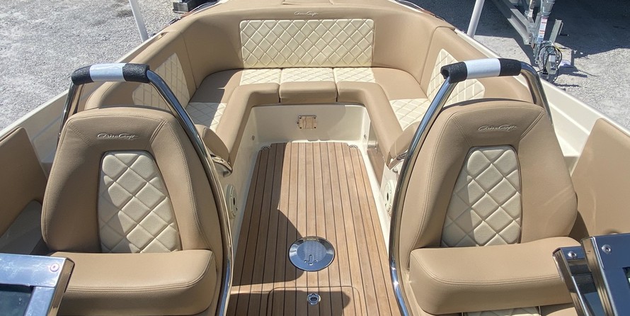 Chris-Craft Launch 27