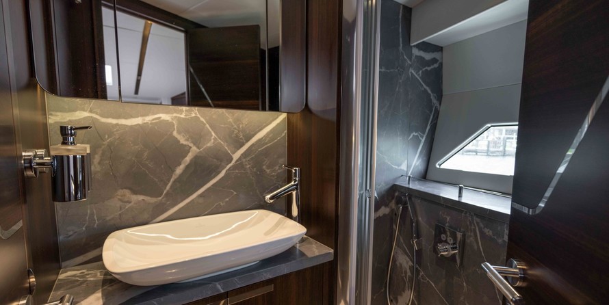 Sunseeker Predator 60 EVO