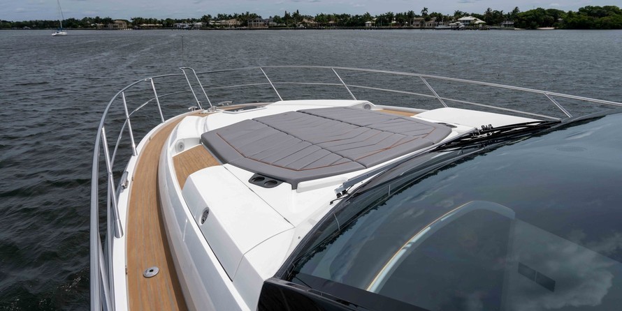 Sunseeker Predator 60 EVO