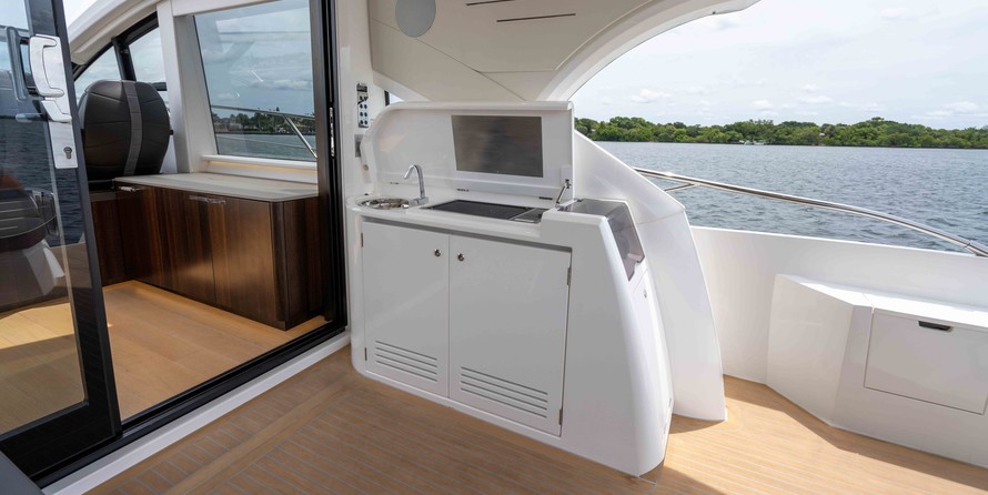 Sunseeker Predator 60 EVO