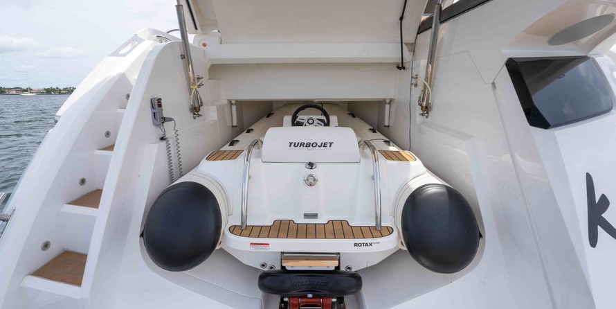 Sunseeker Predator 60 EVO