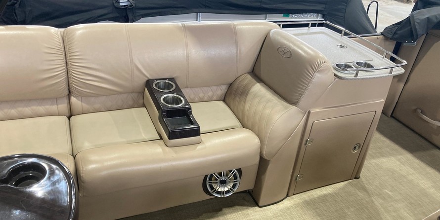 Premier Pontoons Grand Isle 250