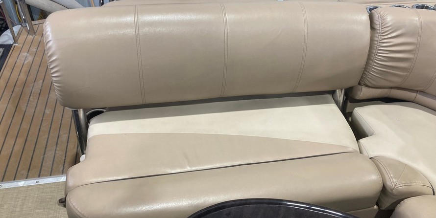 Premier Pontoons Grand Isle 250