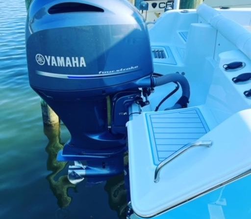 Sea Ray hunt ultra 211