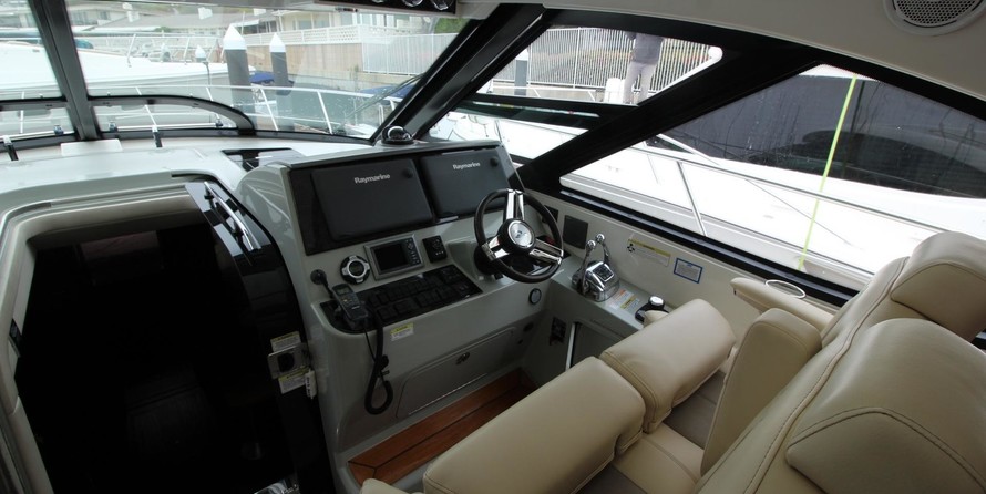 Sea Ray 470 Sundancer