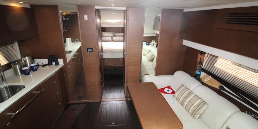 Sea Ray 470 Sundancer