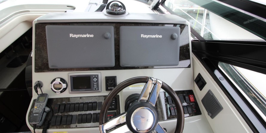 Sea Ray 470 Sundancer