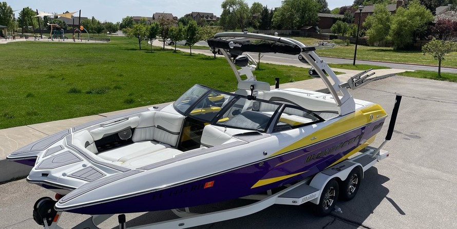 Malibu Wakesetter 22 MXZ