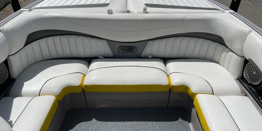 Malibu Wakesetter 22 MXZ