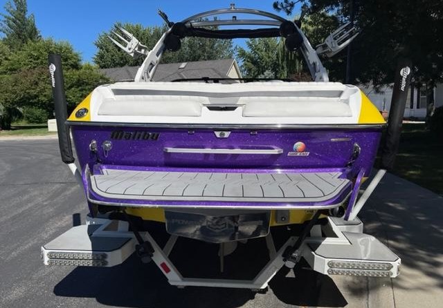 Malibu Wakesetter 22 MXZ