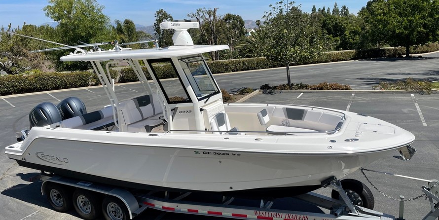 Robalo centre console r272
