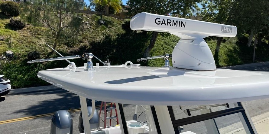Robalo centre console r272