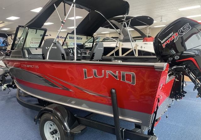 Lund Boats 1875 Impact Sport