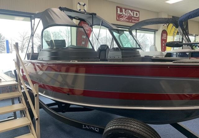 Lund Boats 1875 Impact Sport