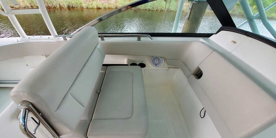 Boston Whaler 270 Vantage