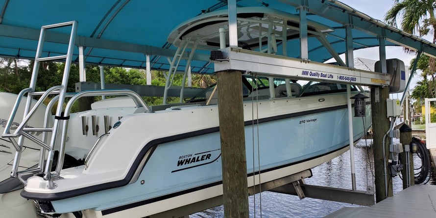 Boston Whaler 270 Vantage