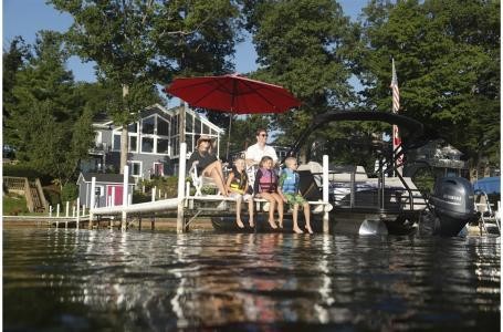 Sunchaser Boats Geneva Cruise 22 LR DH