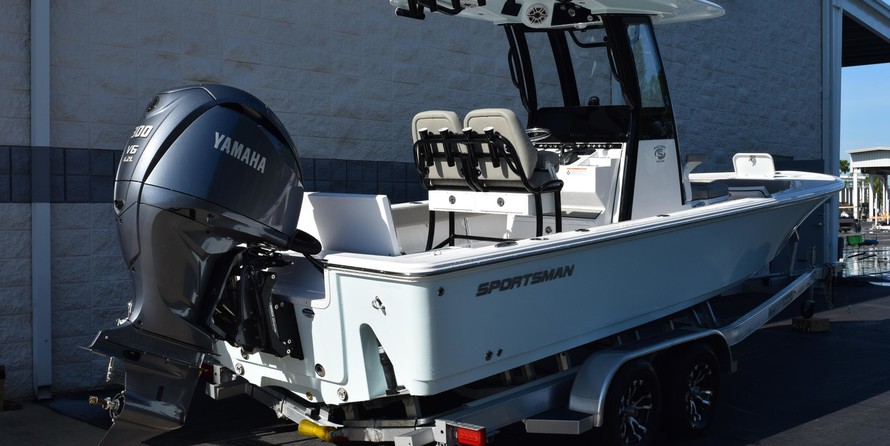 Sportsman Masters 247OE Bay Boat