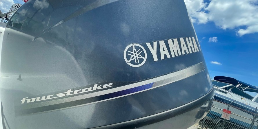 Hurricane 187 sun deck