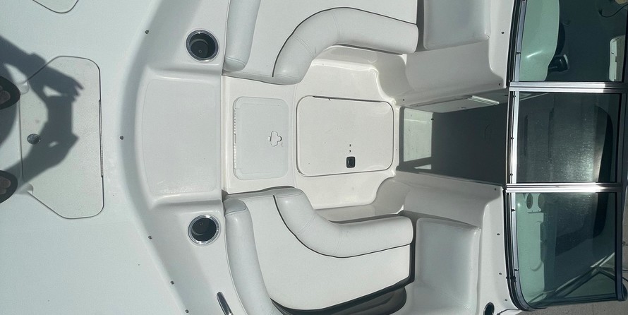 Hurricane 187 sun deck