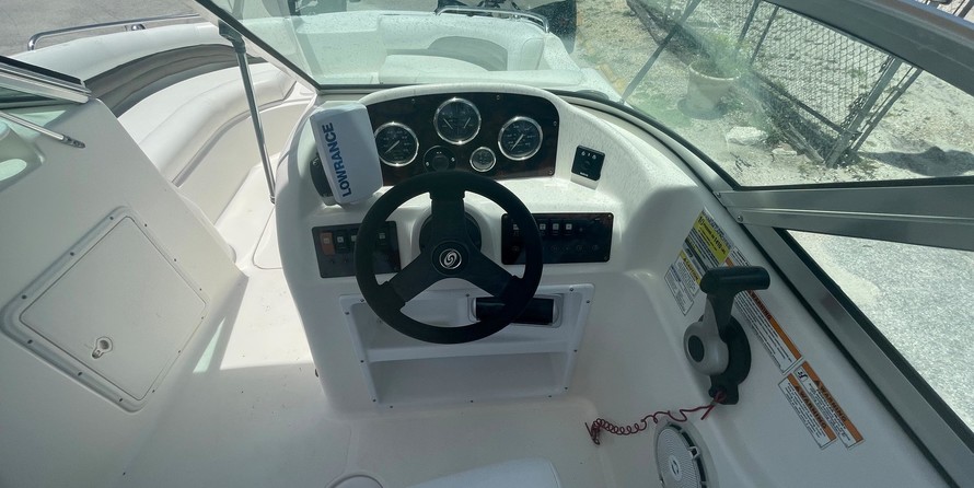 Hurricane 187 sun deck