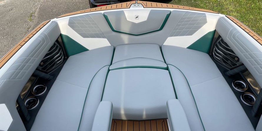 Super Air Nautique G23