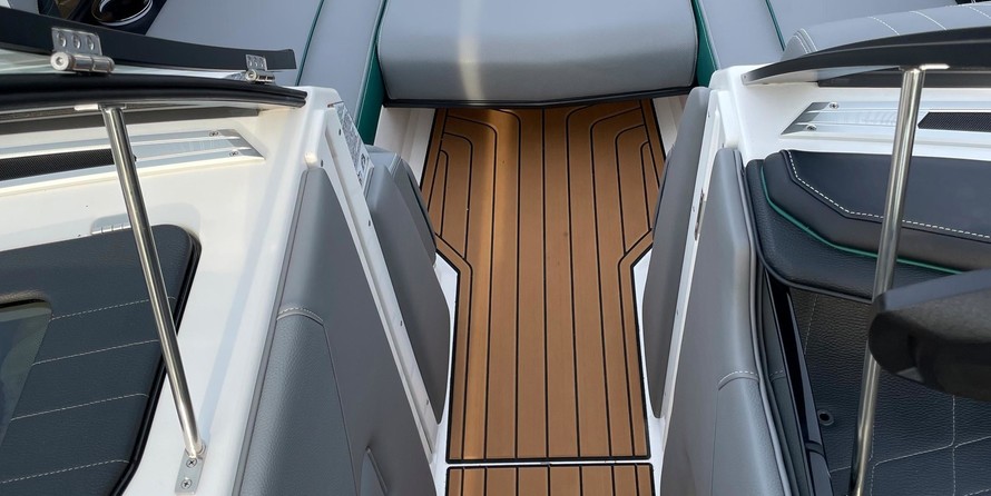 Super Air Nautique G23