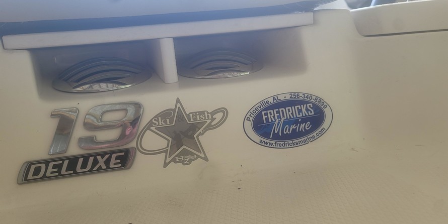 Chaparral 19 H2O Ski & Fish