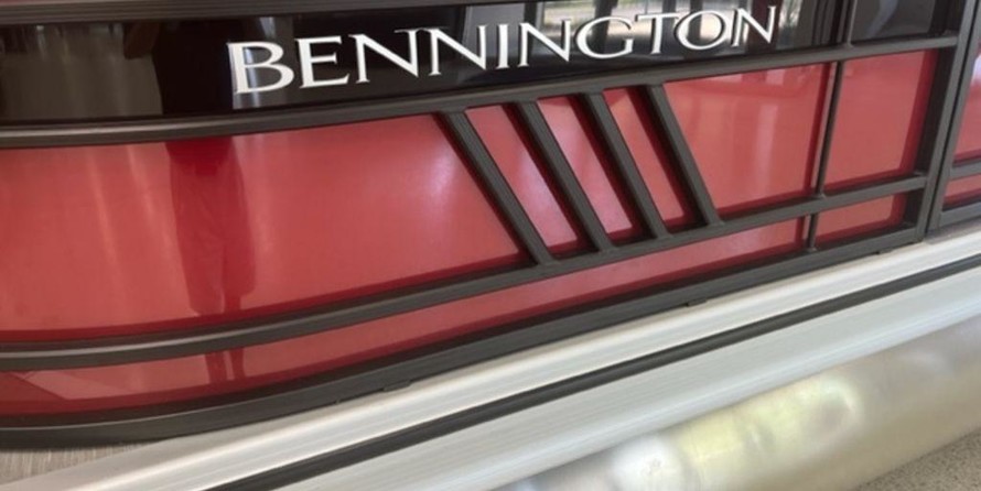 Bennington 23 LSB