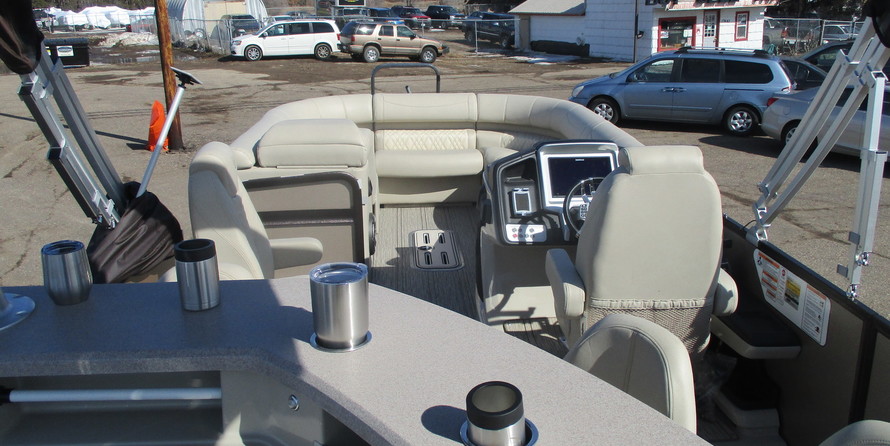 Premier Pontoons Grand Entertainer