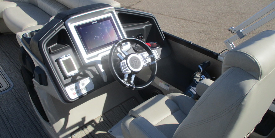 Premier Pontoons Grand Entertainer