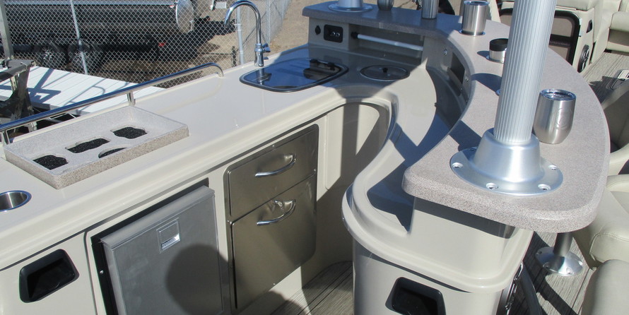Premier Pontoons Grand Entertainer
