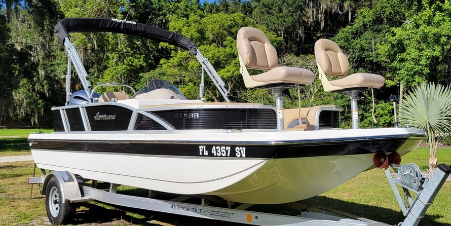 Hurricane fundeck 232