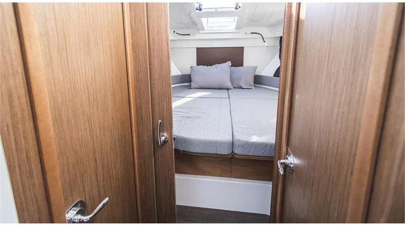 Beneteau Antares 9 OB