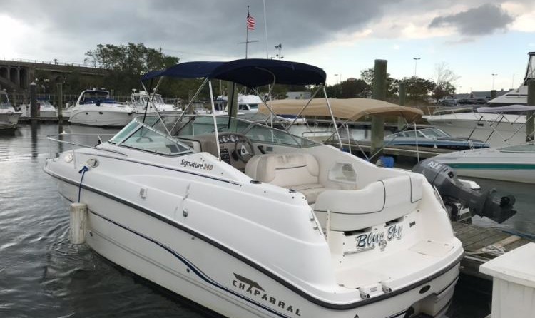 Chaparral 240 Signature
