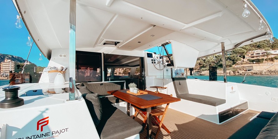 Fountaine Pajot Lucia 40