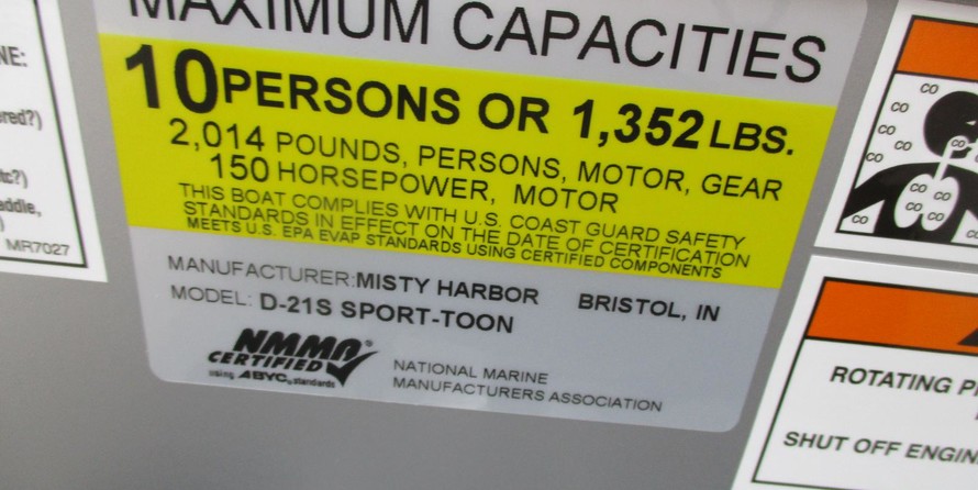 Viaggio Diamante D21S Sportoon Pontoon With A 150HP Honda Motor