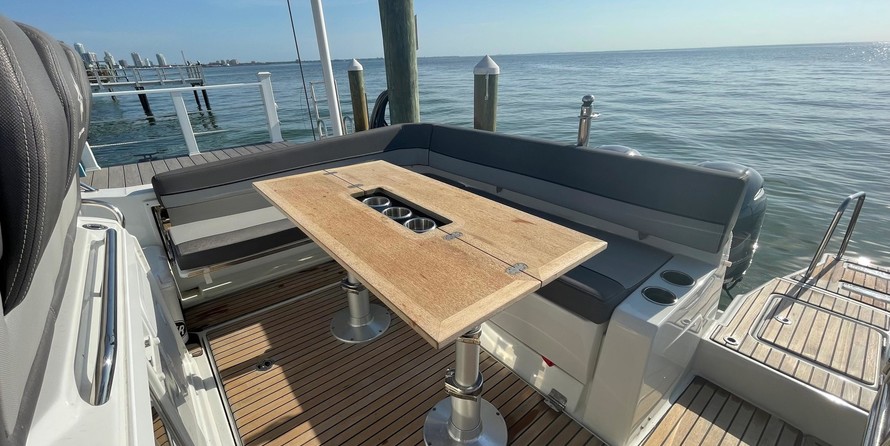 Jeanneau Cap Camarat 9.0 CC