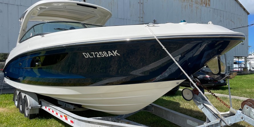 Sea Ray SLX 350
