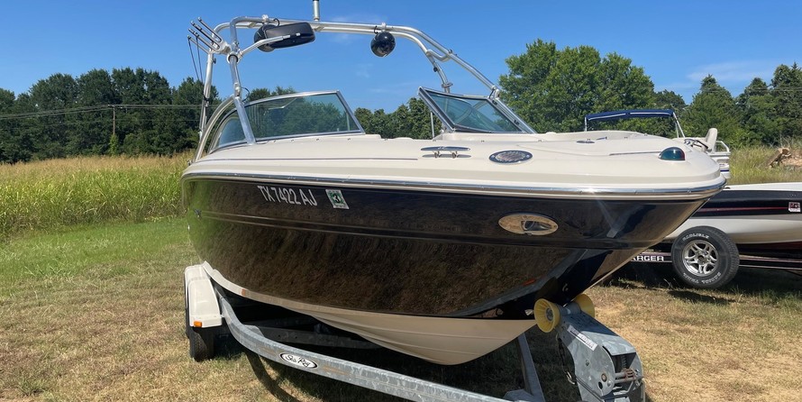 Sea ray 220 select