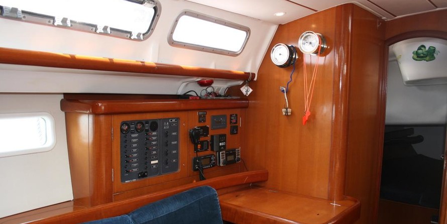 Beneteau Oceanis 423