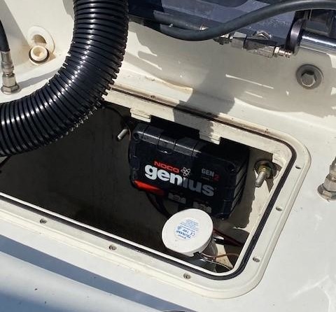 Boston Whaler 210 Dauntless