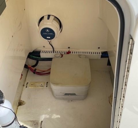 Boston Whaler 210 Dauntless