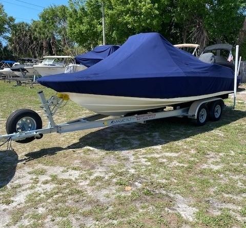 Boston Whaler 210 Dauntless