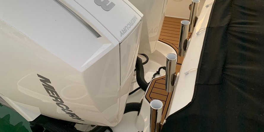 Boston Whaler 270 Vantage